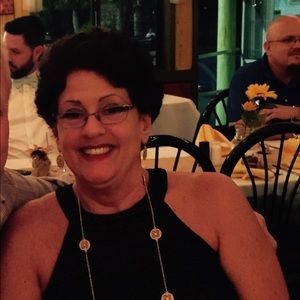 Meet your Posher, Eileen