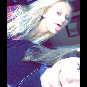 Meet your Posher, Eva