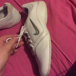 Nike cheer shoes