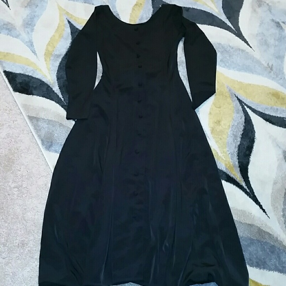 ❌❌SOLD BUNDLE❌❌ Vintage Black Dress @fashionstore2