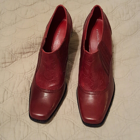 New never worn Antonio Melani Demi Boot Sz 8.5