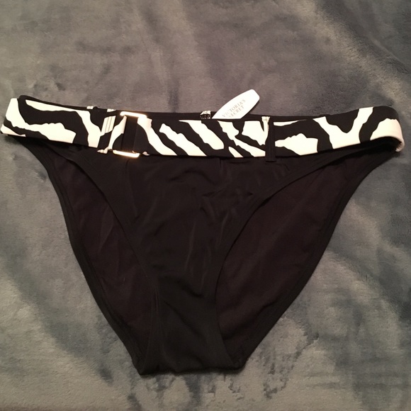 ✨Price Reduction ✨VS zebra belted bikini bottom