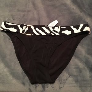 ✨Price Reduction ✨VS zebra belted bikini bottom