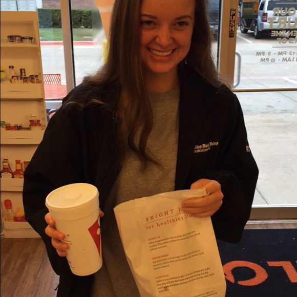 Meet your Posher, Macey