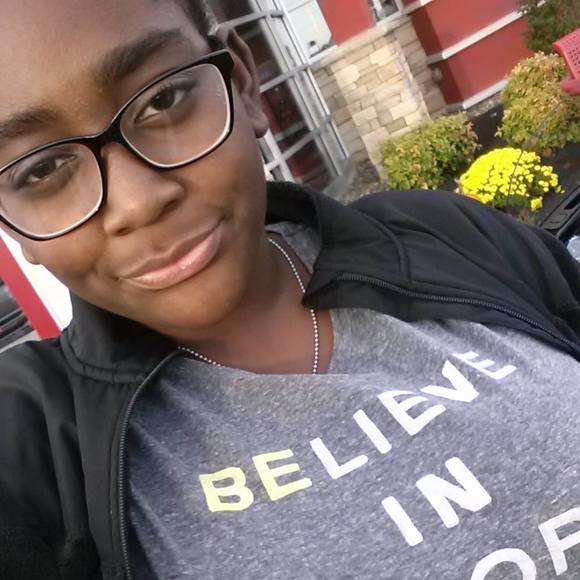 Meet your Posher, Xariana