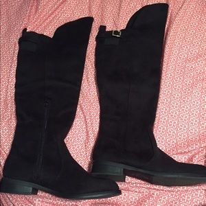 Black suede boots