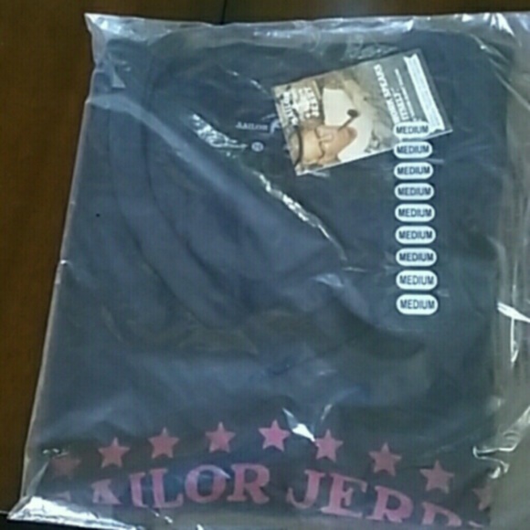 Sailor Jerry Vintage ladies v neck - Picture 3 of 4