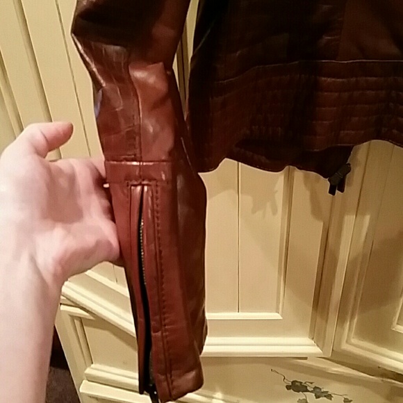 Beautiful Fratelli Rossetti Leather Jacket - Picture 4 of 4