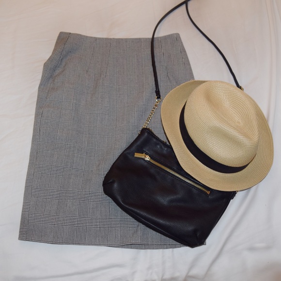 H&M Grey Pencil Skirt