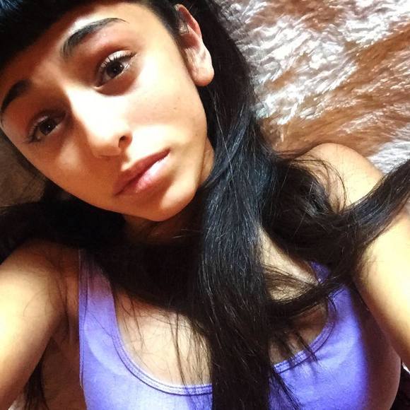 Meet your Posher, Valeria