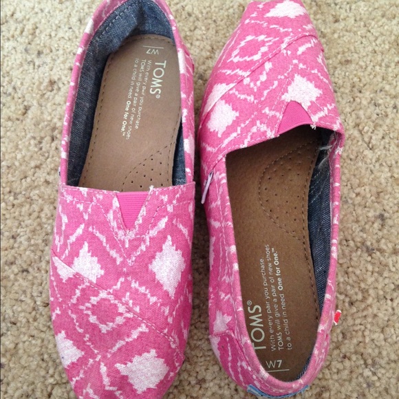 Pink ikat Toms- canvas