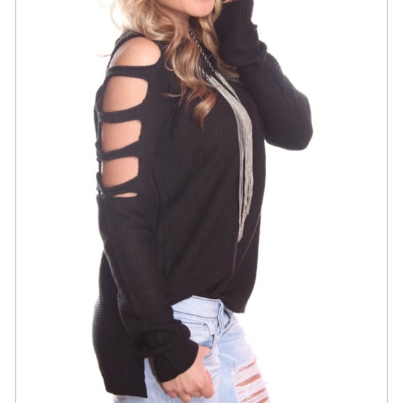 Black cut sleeve sweater ONE HOUR SALE - Picture 2 of 4