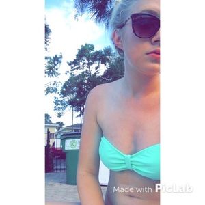 Meet your Posher, Karissa