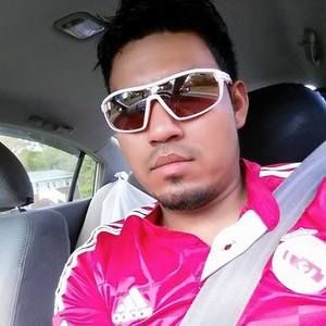 Meet your Posher, Elias