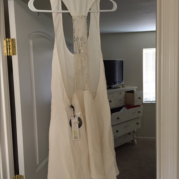 White dress with Lacey straps - Picture 2 of 2