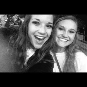 Meet your Posher, Ashton