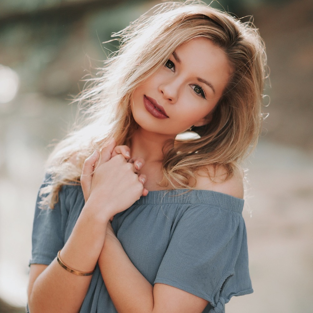 Meet your Posher, Abby