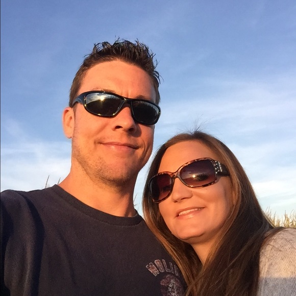 Meet your Posher, Kim - Picture 1 of 1