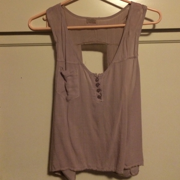 Light purple tank top