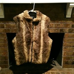 3X FAUX FUR SLEEVELESS JACKET