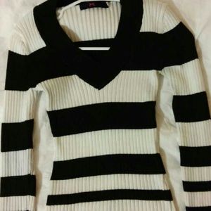 Large Black n White Sweater