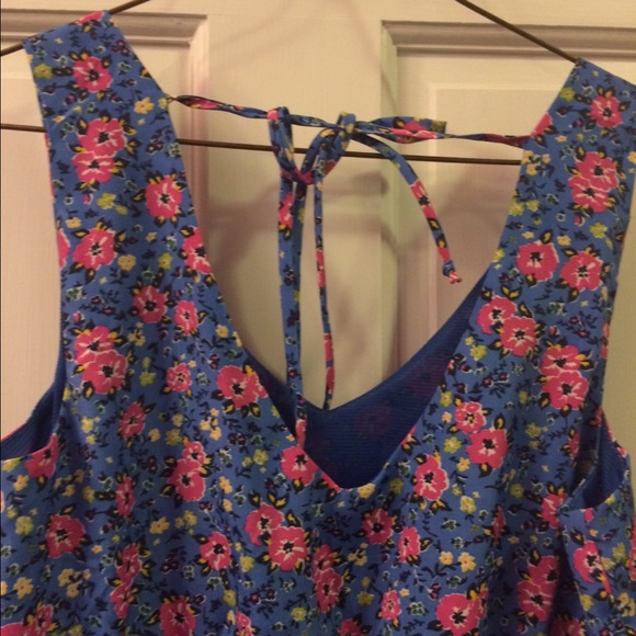 Blue floral dress! - Picture 2 of 3