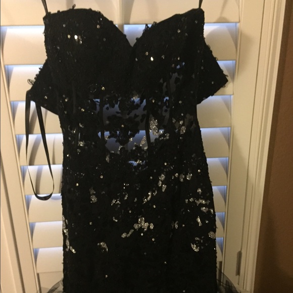 Black Lace evening gown! - Picture 4 of 4