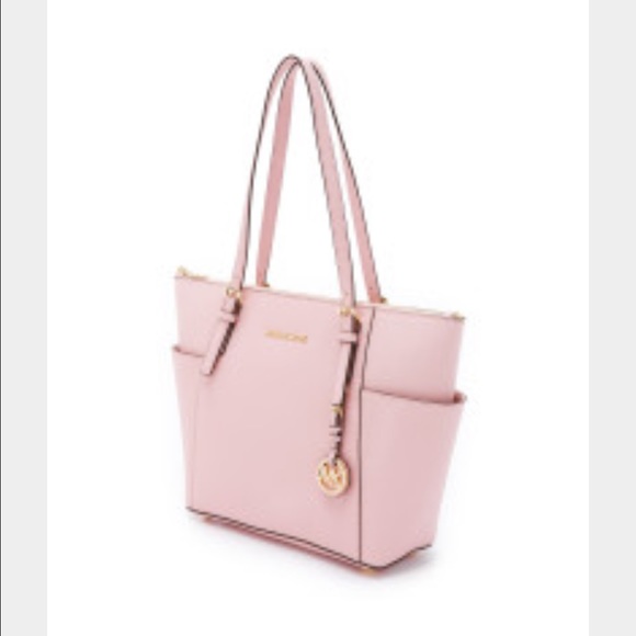 SOLD! 🎉NWT🎉 Michael Kors Jet Set Tote! - Picture 2 of 4