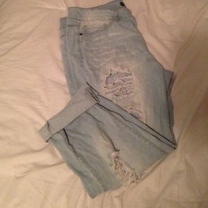 Light wash distressed boyfriend jeans