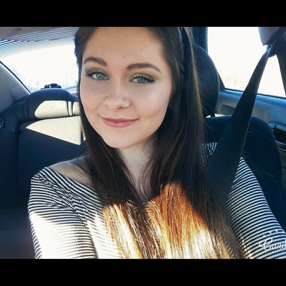 Meet your Posher, Reese