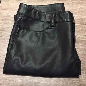 FAUX LEATHER SKINNIES