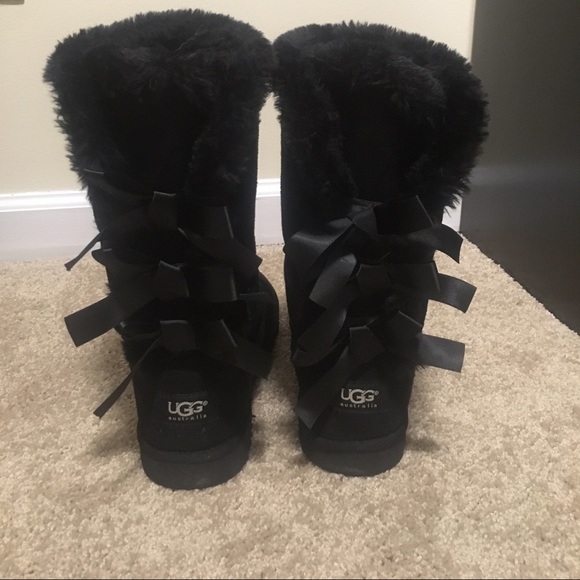 Bow Back Boots