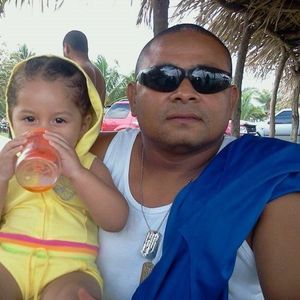 Meet your Posher, Familia castillo bardales