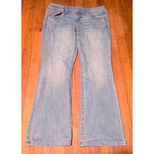 💥 Like New! AE 14/Short Light Wash Jeans!