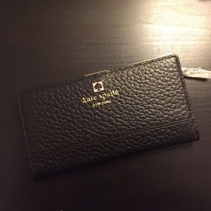 Kate Spade Southport Avenue Stacy Black Wallet
