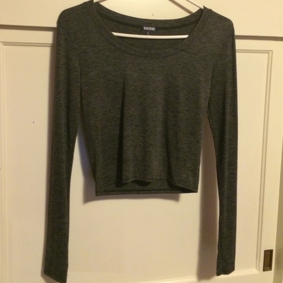 Long sleeve grey shirt