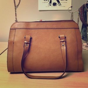 Brown leather shoulder bag