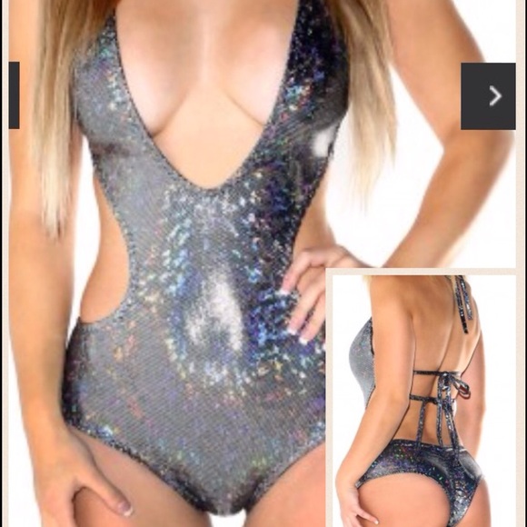 Sexy Shiny bodysuit ✨✨✨
