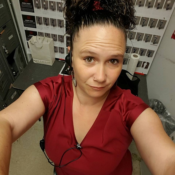 Meet your Posher, Jennifer