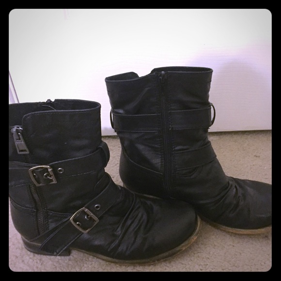 Black boots