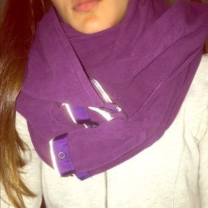 Lululemon scarf/shall