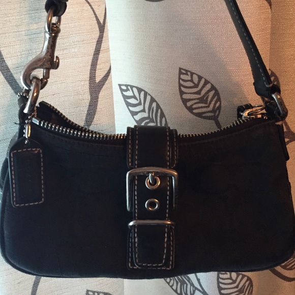 Coach purse! Black with buckle