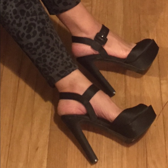 Nina platform satin shoes