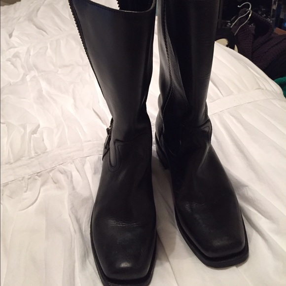 Frye Heath Outside Zip 9