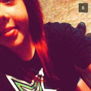 Meet your Posher, Desiree