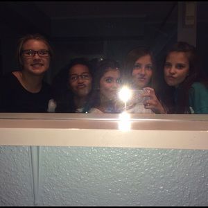 Meet your Posher, Brooke