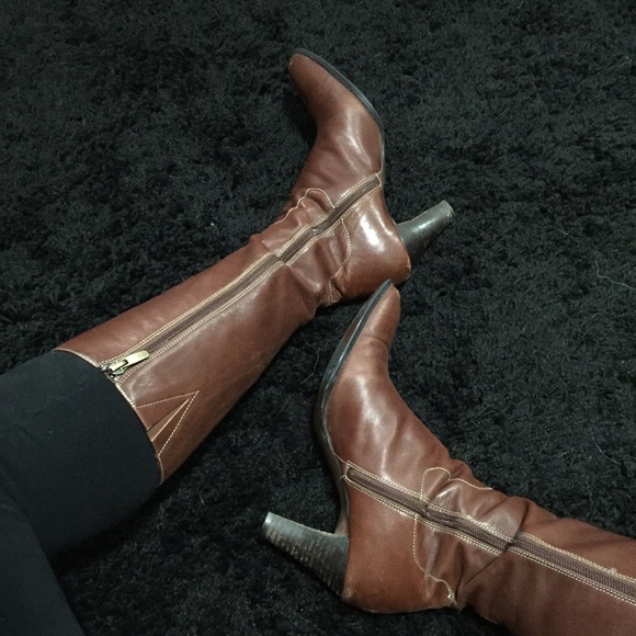 Anne Klein | brown boots