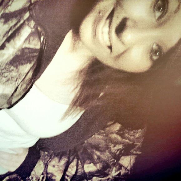 Meet your Posher, Maci - Picture 1 of 1