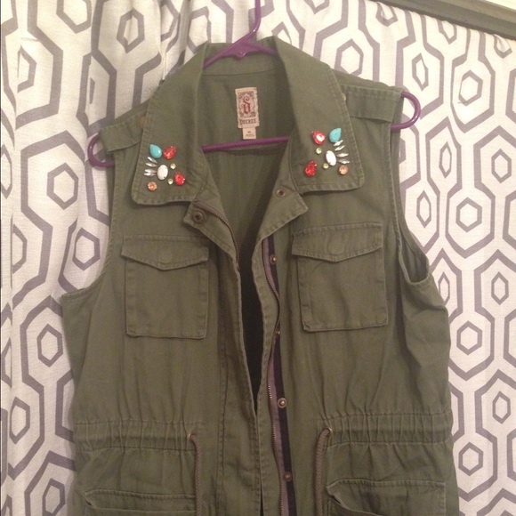 LAST CHANCE: Army Green Vest With Jewels