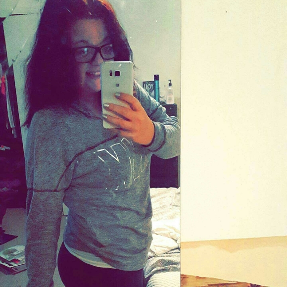 Meet your Posher, Kianda - Picture 1 of 1